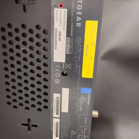 Netgear Black Router - Picture 6 of 6